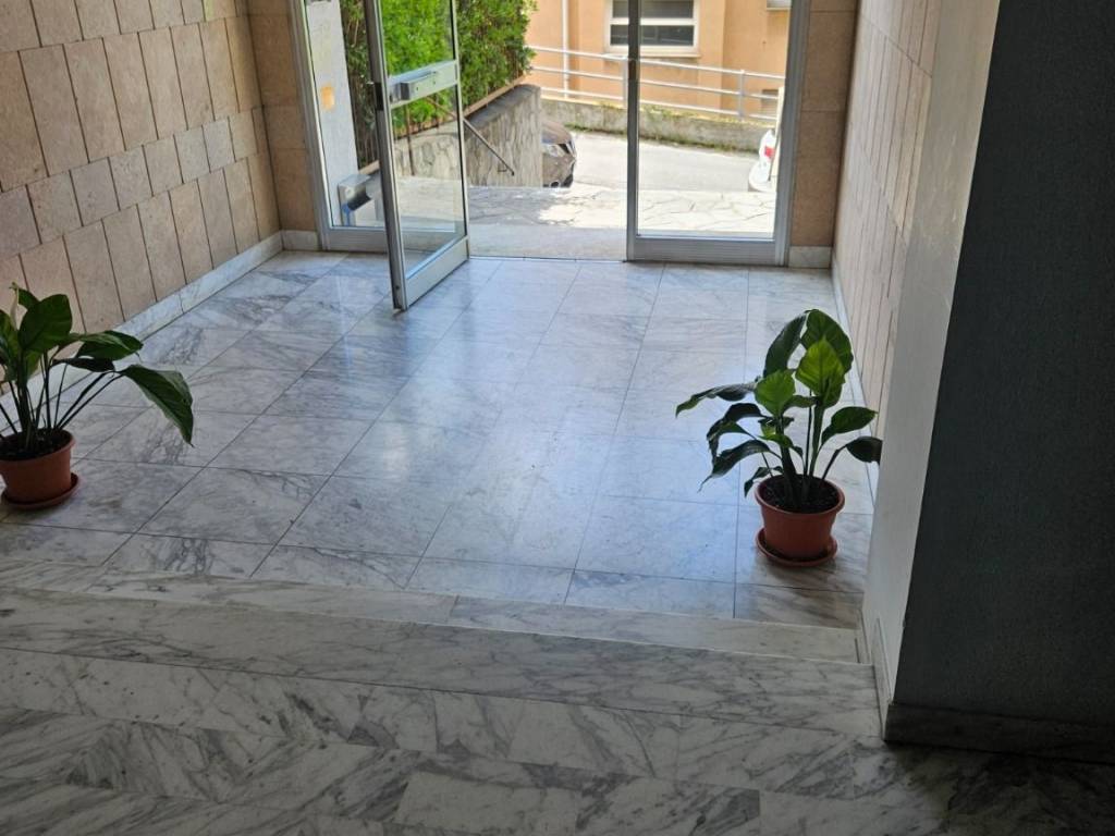 appartamento in vendita a Genova in zona Pegli