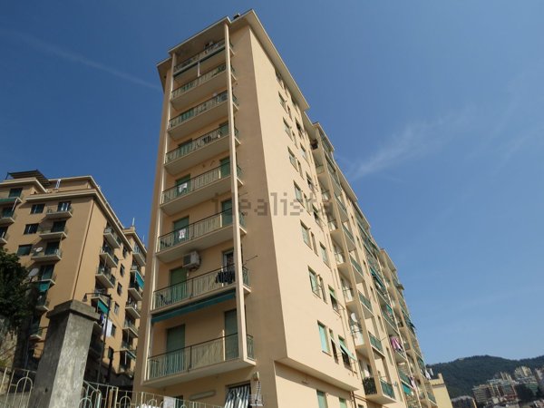 appartamento in vendita a Genova in zona Lagaccio / Granarolo