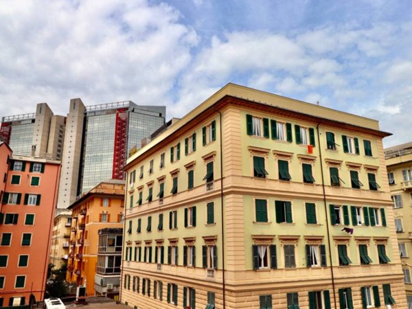 appartamento in vendita a Genova in zona Foce