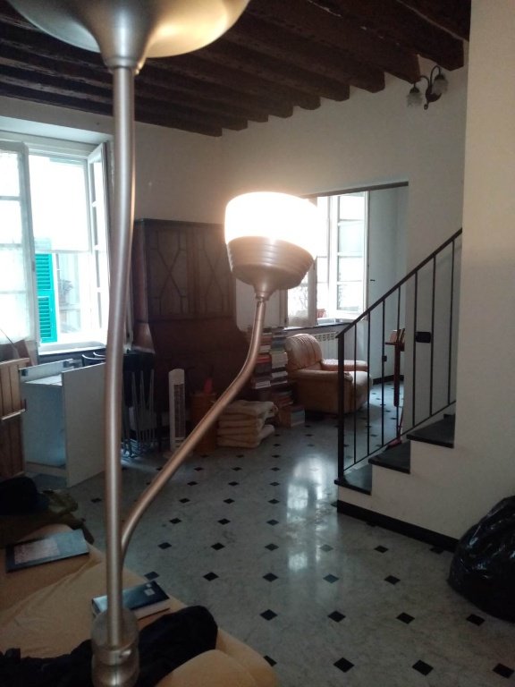 appartamento in vendita a Genova in zona Sottoripa / Maddalena / Molo