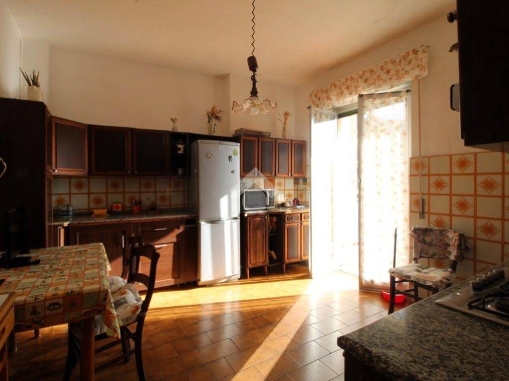 appartamento in vendita a Genova in zona Molassana