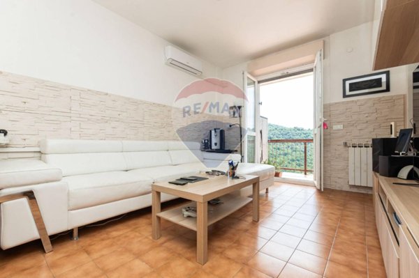 appartamento in vendita a Genova in zona San Gottardo/Sant'Eusebio
