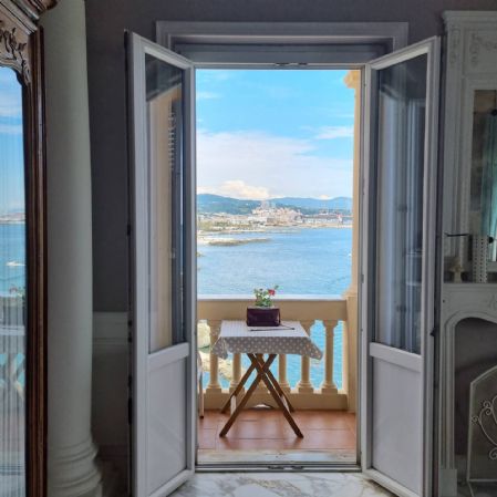 appartamento in vendita a Genova in zona Pegli