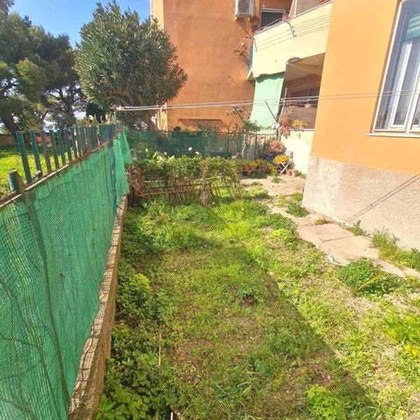 appartamento in vendita a Genova in zona Sampierdarena