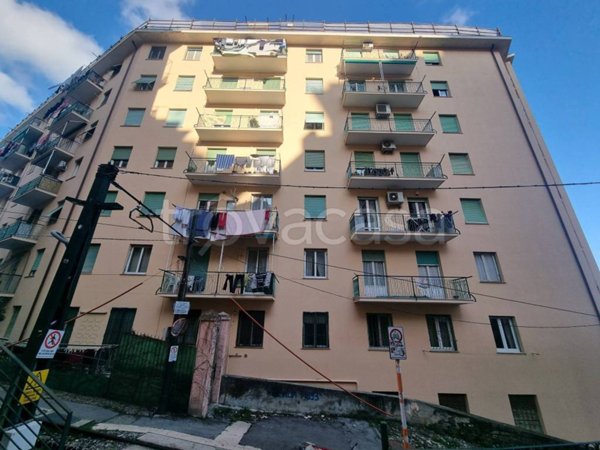 appartamento in vendita a Genova in zona Lagaccio / Granarolo