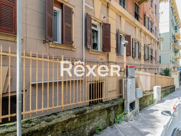 ufficio in vendita a Genova in zona Bolzaneto
