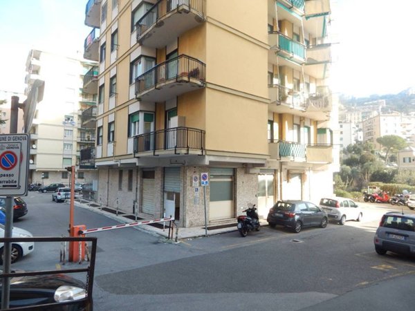 appartamento in vendita a Genova in zona Apparizione