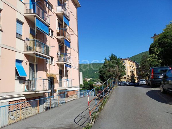 appartamento in vendita a Genova in zona Molassana