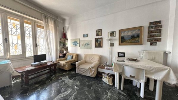 appartamento in vendita a Genova in zona Sturla
