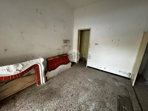 negozio in vendita a Genova in zona Palmaro / Pra'