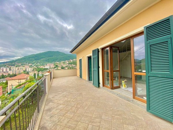 appartamento in vendita a Genova in zona Struppa