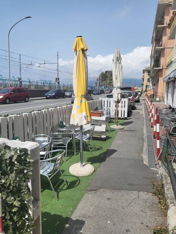 negozio in vendita a Genova in zona Pegli
