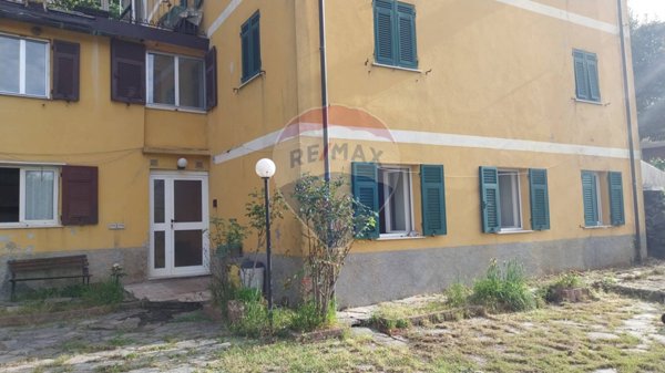 appartamento in vendita a Genova in zona Voltri