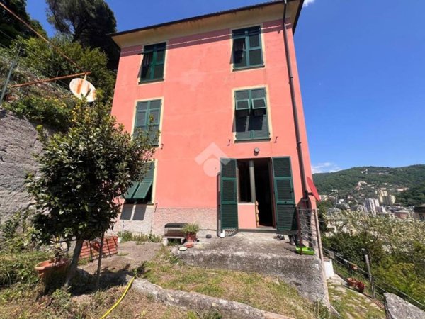 appartamento in vendita a Genova in zona Marassi