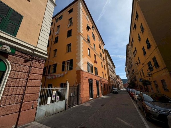 appartamento in vendita a Genova in zona Cornigliano