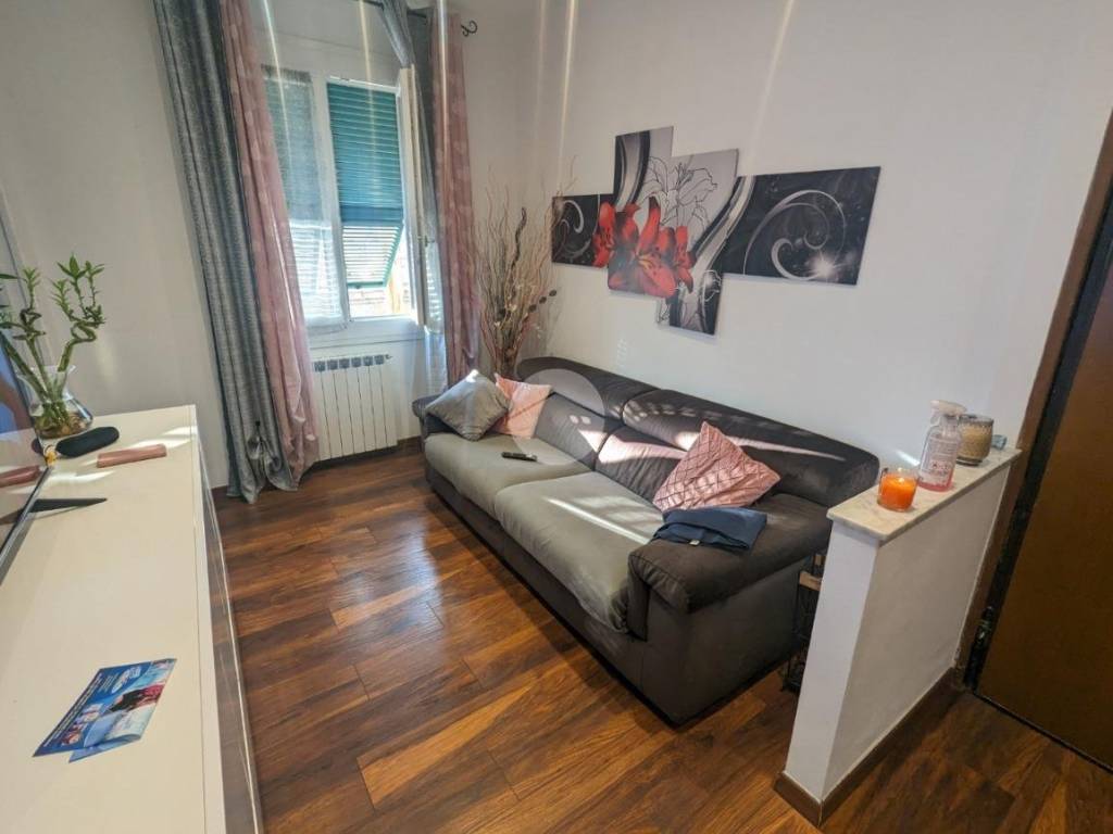 appartamento in vendita a Genova in zona Certosa