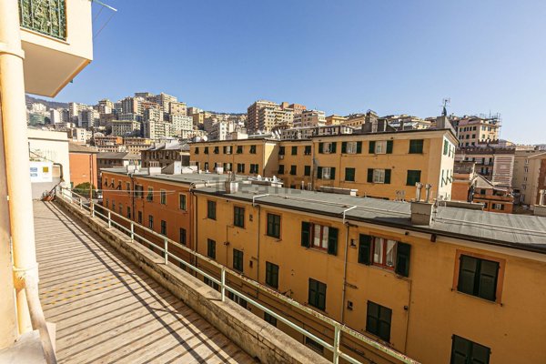 appartamento in vendita a Genova in zona Lagaccio / Granarolo
