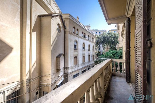 appartamento in vendita a Genova in zona Castelletto