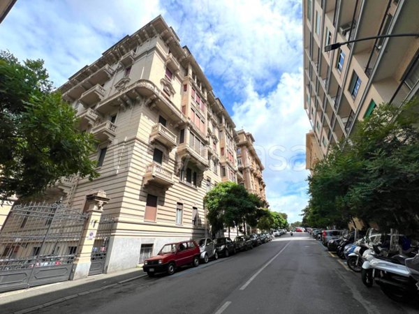 appartamento in vendita a Genova in zona Castelletto