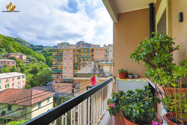 appartamento in vendita a Genova in zona Quezzi