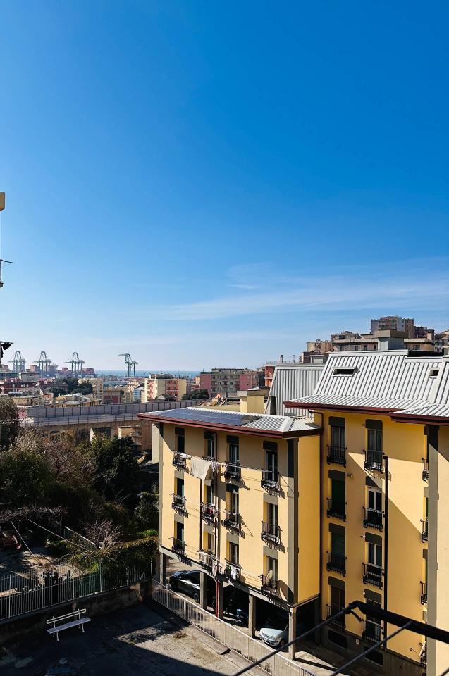 appartamento in vendita a Genova in zona Palmaro / Pra'