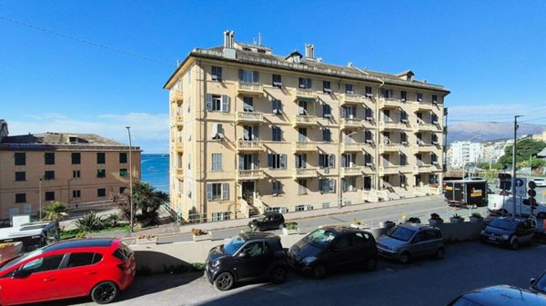 appartamento in vendita a Genova in zona Pegli