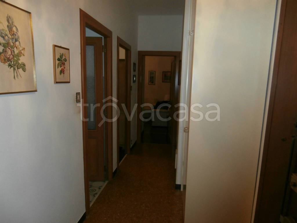 appartamento in vendita a Genova in zona Sampierdarena