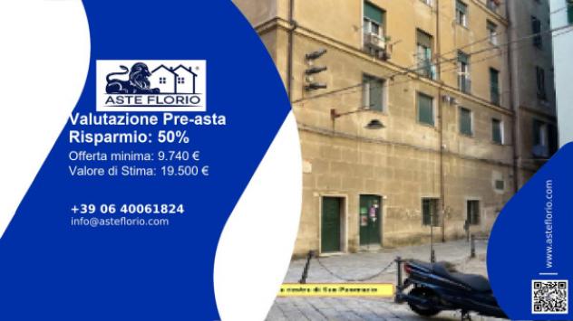 locale commerciale in vendita a Genova in zona Sottoripa / Maddalena / Molo