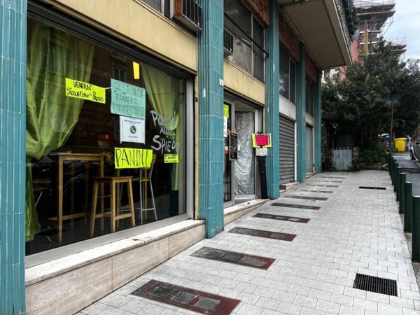 negozio in vendita a Genova in zona San Martino