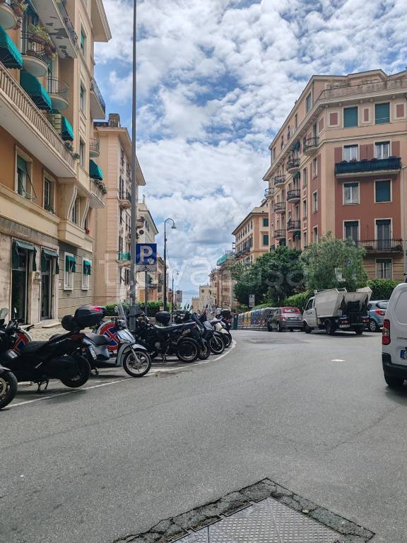 appartamento in vendita a Genova in zona Albaro