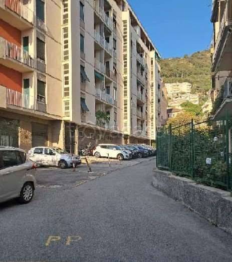appartamento in vendita a Genova in zona Quinto al Mare