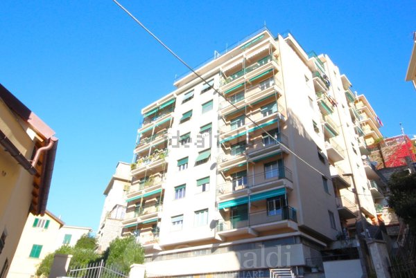 appartamento in vendita a Genova in zona Certosa