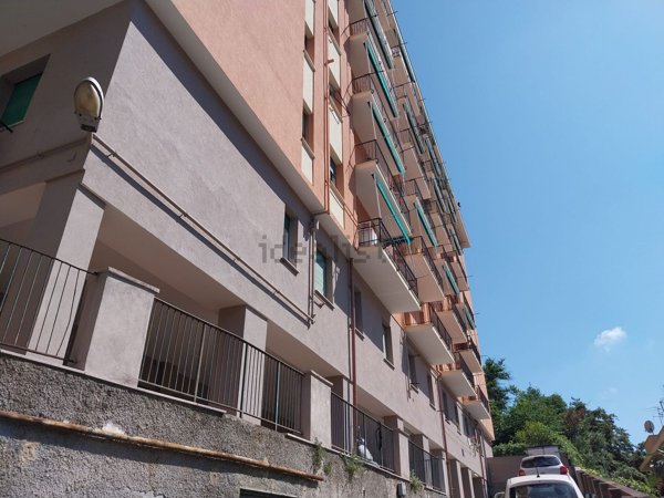 appartamento in vendita a Genova in zona Staglieno