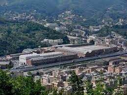 capannone in vendita a Genova in zona Cornigliano