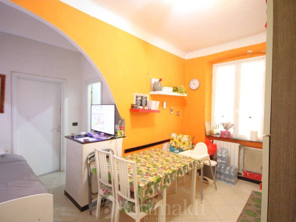 appartamento in vendita a Genova in zona Certosa