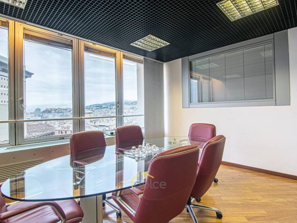 ufficio in vendita a Genova in zona Centro Storico