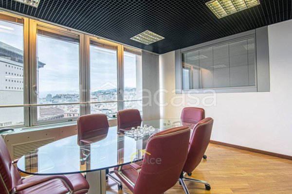 ufficio in vendita a Genova in zona Centro Storico
