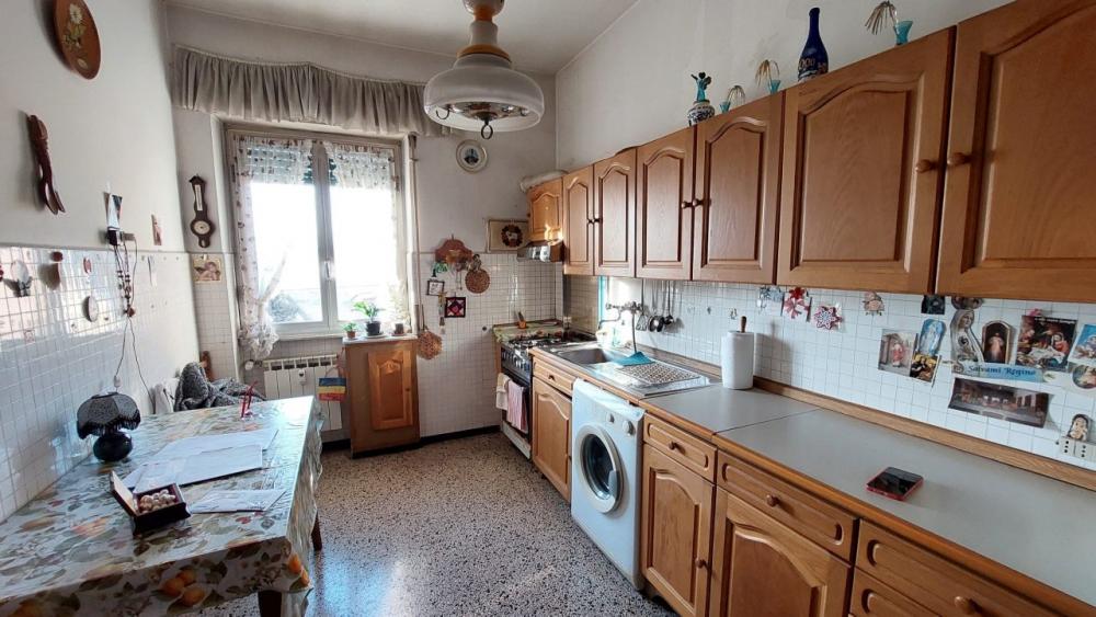 appartamento in vendita a Genova in zona Sampierdarena