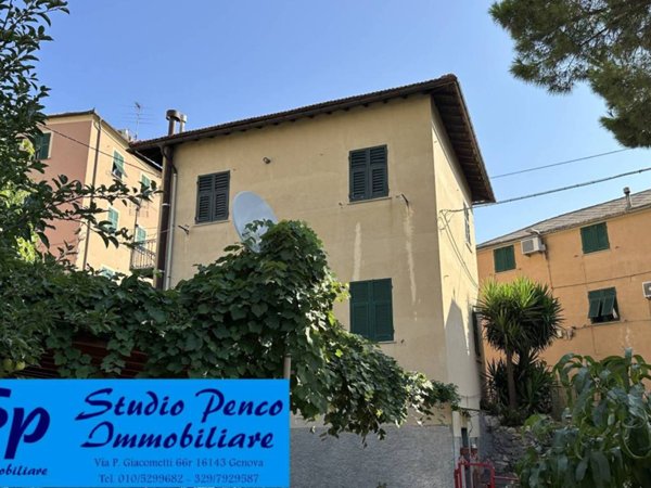 casa indipendente in vendita a Genova in zona Molassana
