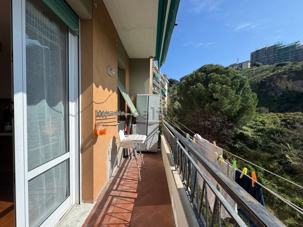 appartamento in vendita a Genova in zona Staglieno