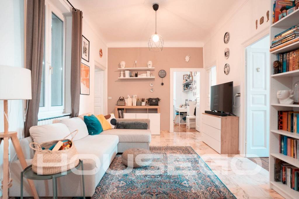 casa indipendente in vendita a Genova in zona Castelletto