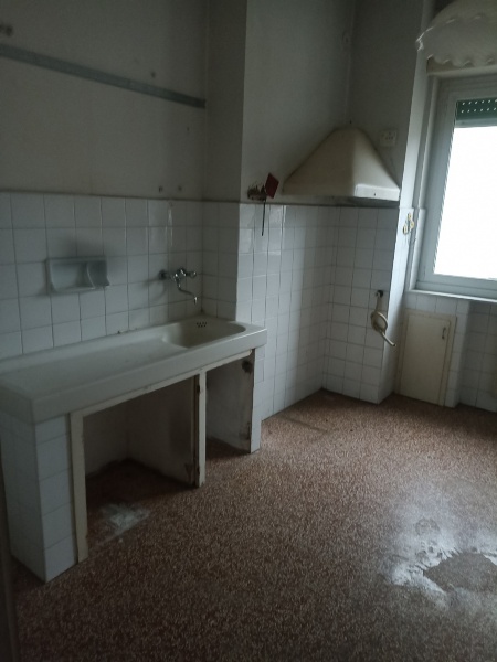 appartamento in vendita a Genova in zona Molassana