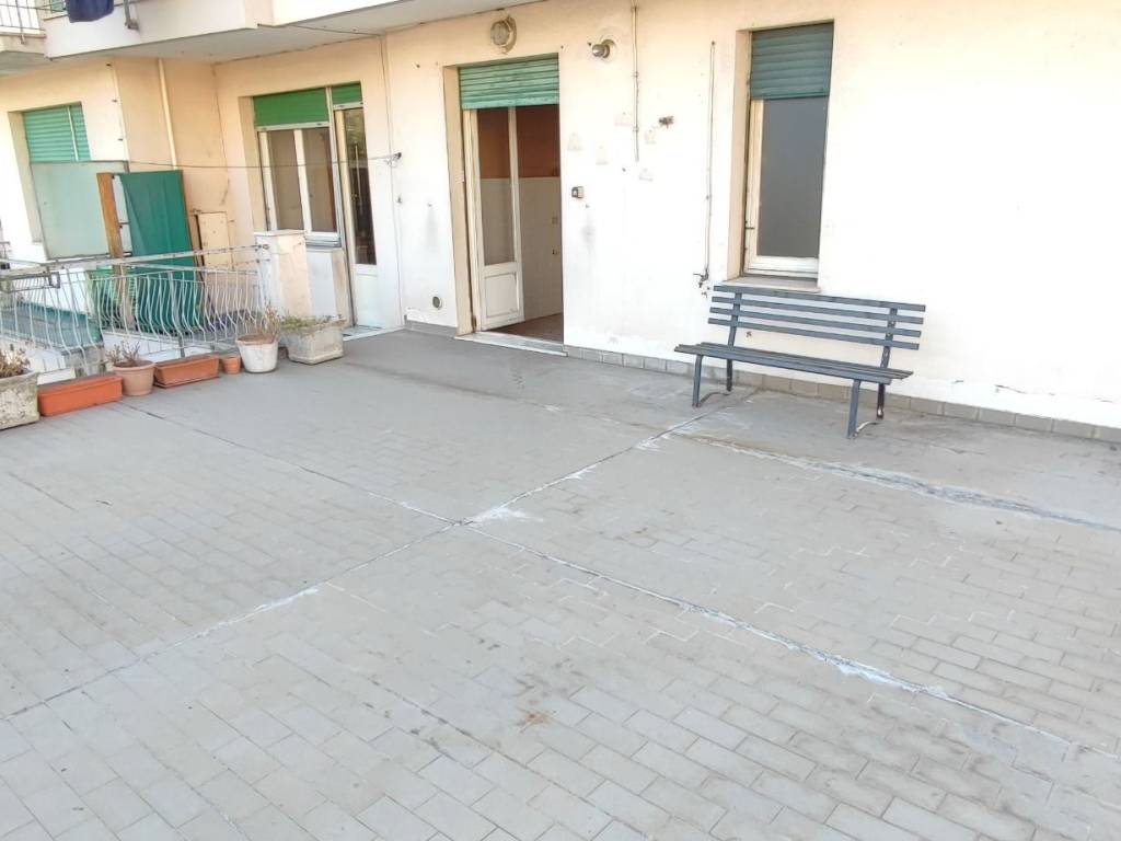 appartamento in vendita a Genova in zona Molassana