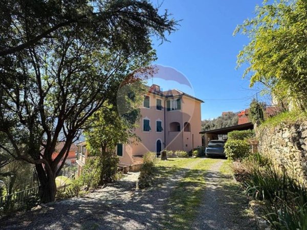 appartamento in vendita a Genova in zona Struppa