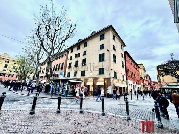 appartamento in vendita a Genova in zona Sestri Ponente