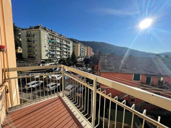 appartamento in vendita a Genova in zona Molassana