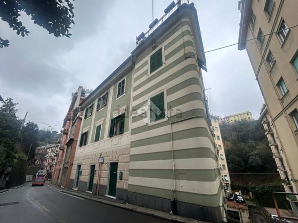 appartamento in vendita a Genova in zona Sampierdarena