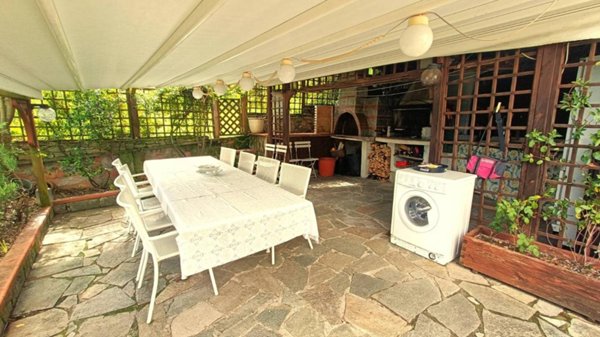 casa indipendente in vendita a Genova in zona Struppa