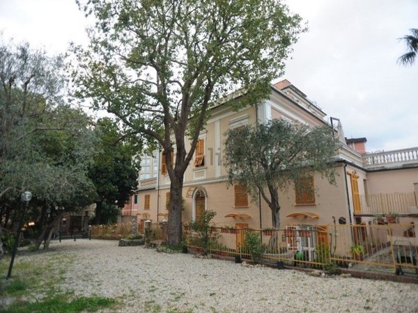 appartamento in vendita a Genova in zona Pontedecimo