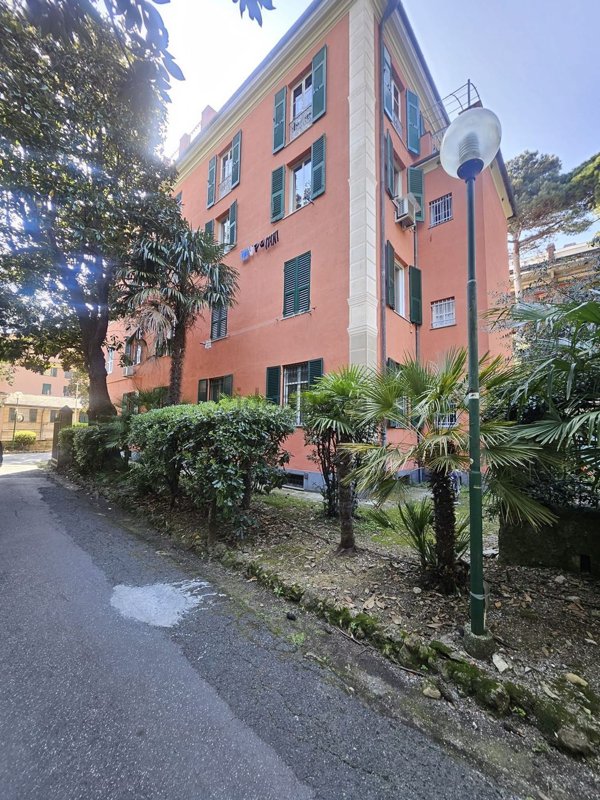 appartamento in vendita a Genova in zona Albaro